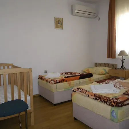 Quo Vadis לינה וארוחת בוקר Međugorje