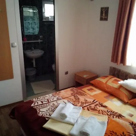 Quo Vadis 3*