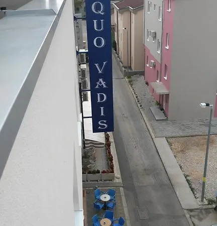 Hotel Quo Vadis krevet i doručak