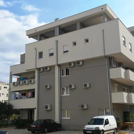 Quo Vadis 3*