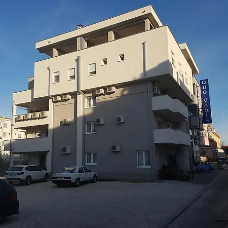 Frühstückspension Hotel Quo Vadis 3*